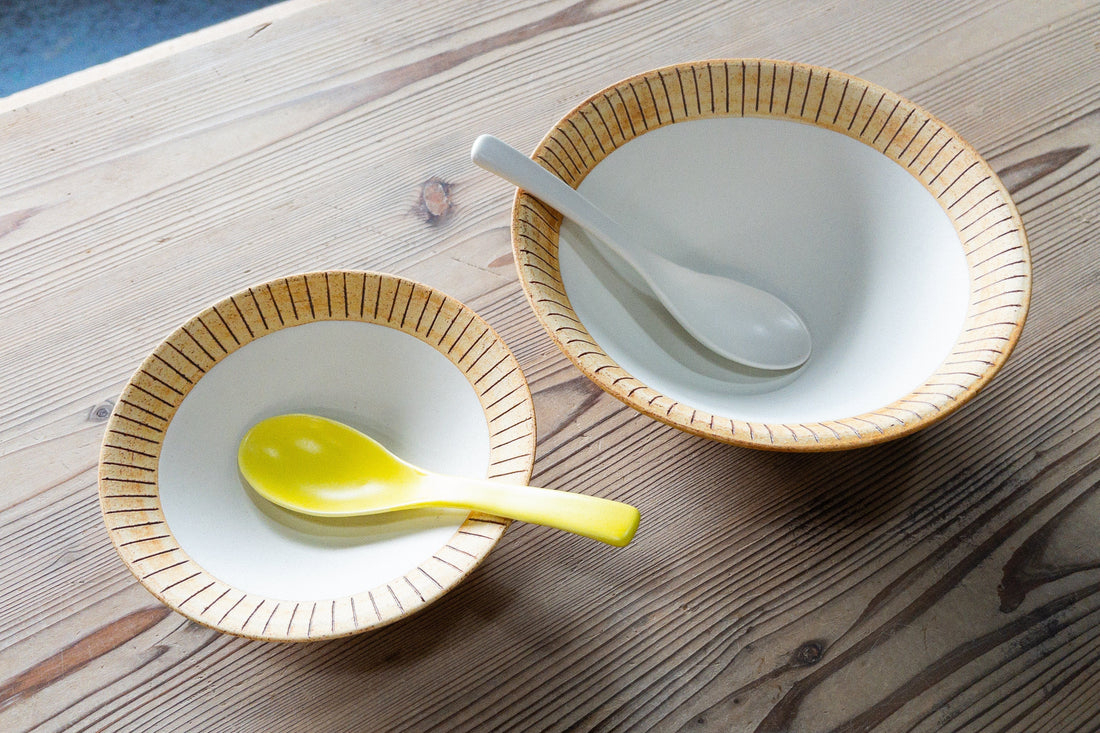 ひそかな名品・陶のスプーン