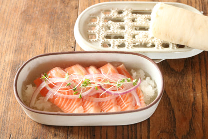 だいこんのおろし器 白