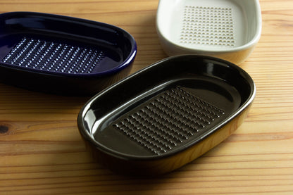 しょうがのおろし器 黒