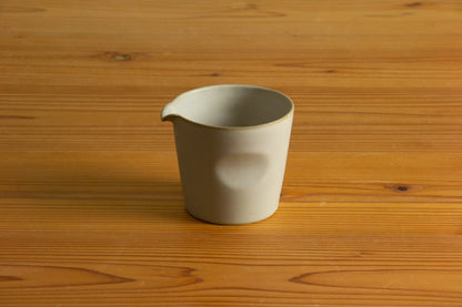 陶の冷酒器 白