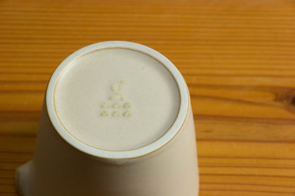 陶の冷酒器 白