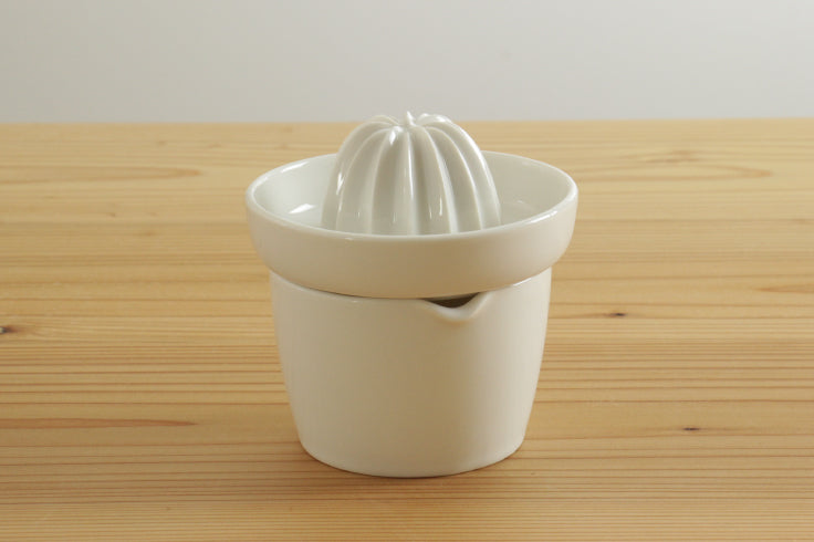 レモンのしぼり器 白