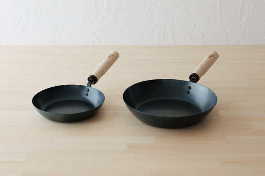 鉄のフライパン 20cm/26cm